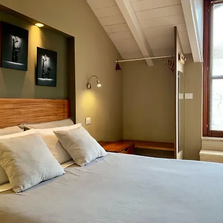 Alojamento de Acomodação e Pequeno-almoço Porta Ronca - B&b, & Apts 3*