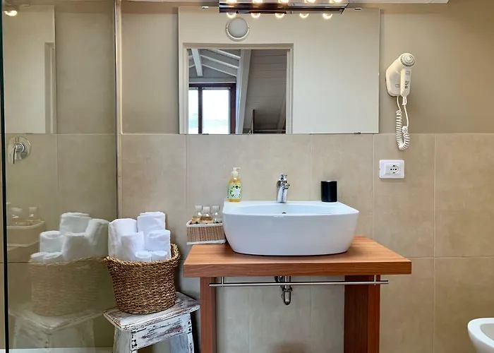 Alojamento de Acomodação e Pequeno-almoço Porta Ronca - B&b, & Apts