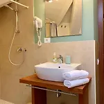 Porta Ronca - B&b, & Apts ロー