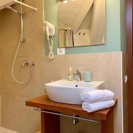 Porta Ronca - B&b, & Apts Rho