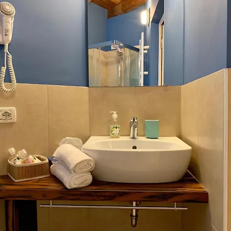 Bed & Breakfast Porta Ronca - B&b, & Apts Rho